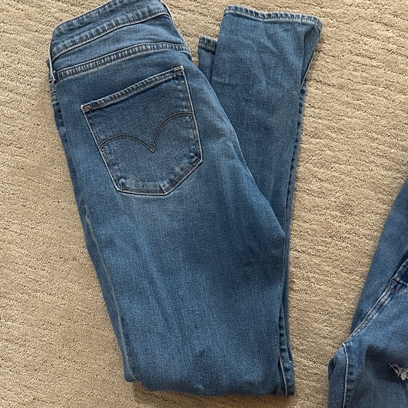 Levi’s 721 Skinny High Rise Distressed Blue Jeans for Women Bundle - Picture 7 of 8